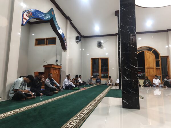 Edukasi Manajemen Masjid dan Pamitan KKN UNUGHA Cilacap Warnai Silaturahmi DKM se-Desa Matenggeng