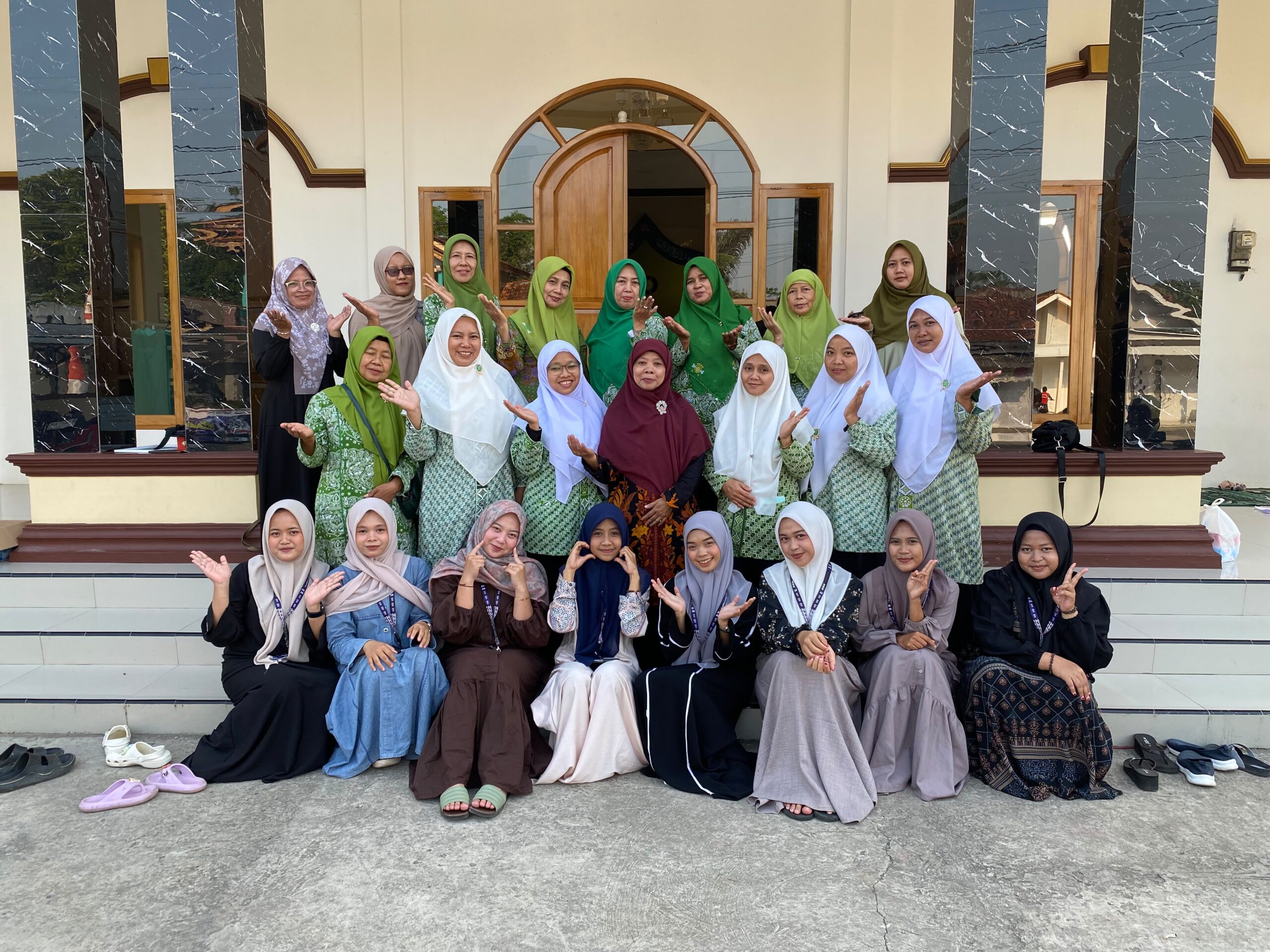 Cegah Pernikahan Dini, Mahasiswa KKN UNUGHA Cilacap Gelar Seminar Parenting di Masjid Al Munawaroh Desa Matenggeng